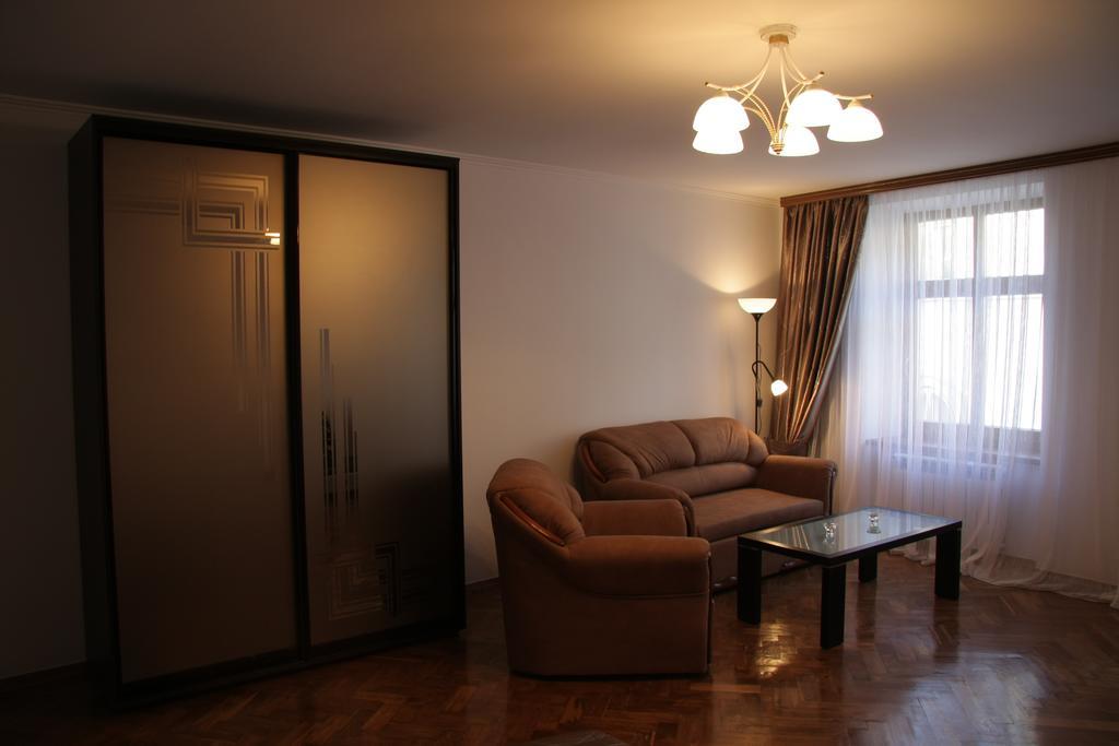 Apartment On Virmenska Street 2 Лвив Екстериор снимка