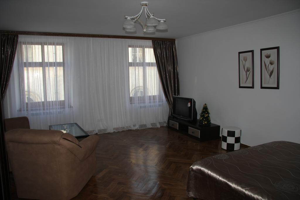 Apartment On Virmenska Street 2 Лвив Екстериор снимка